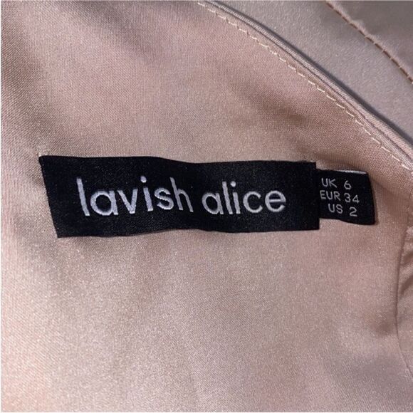 Lavish Alice NWT ONE-SHOULDER FAUX WRAP DRESS IN CHAMPAGNE Size 2 - Picture 9 of 9